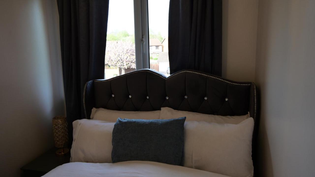 Wolverton  Milton Keynes Luxury Short Stay House With Wifi And Free Parking מראה חיצוני תמונה