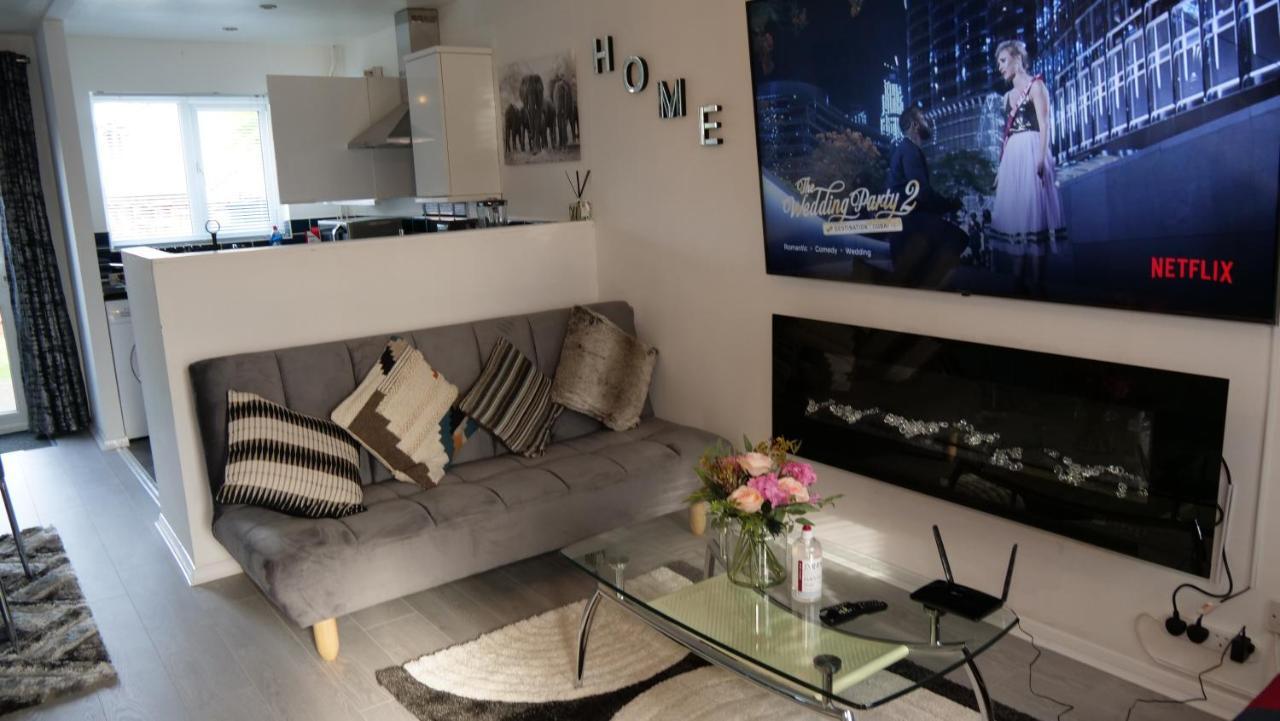 Wolverton  Milton Keynes Luxury Short Stay House With Wifi And Free Parking מראה חיצוני תמונה