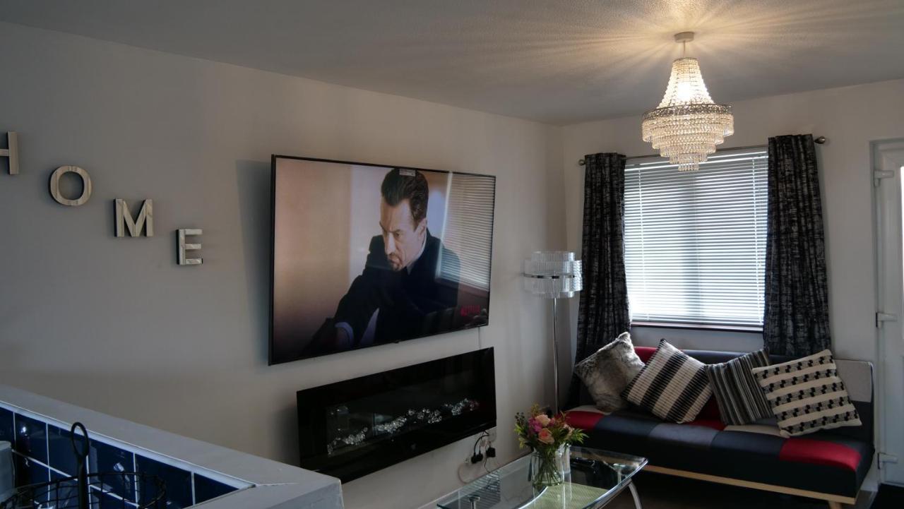 Wolverton  Milton Keynes Luxury Short Stay House With Wifi And Free Parking מראה חיצוני תמונה