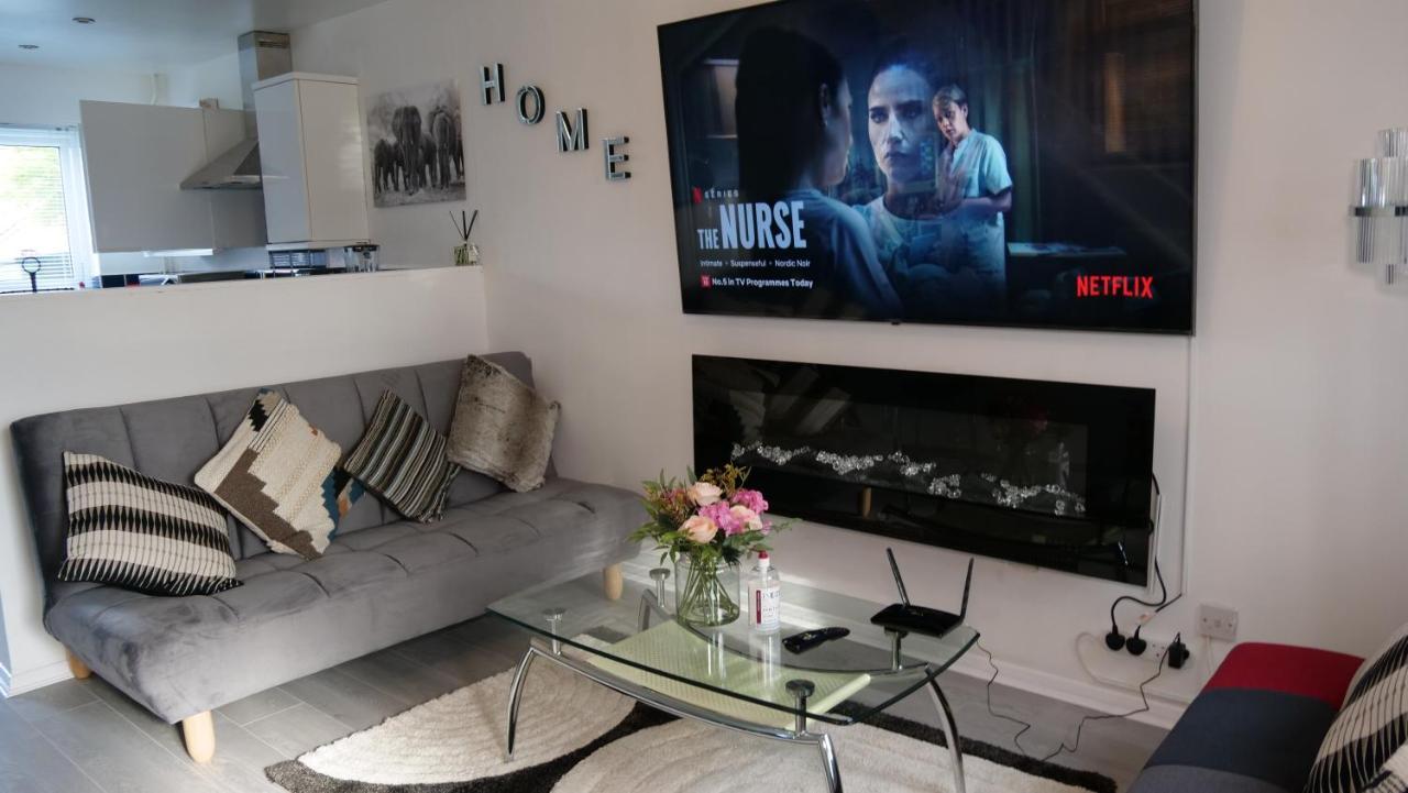 Wolverton  Milton Keynes Luxury Short Stay House With Wifi And Free Parking מראה חיצוני תמונה