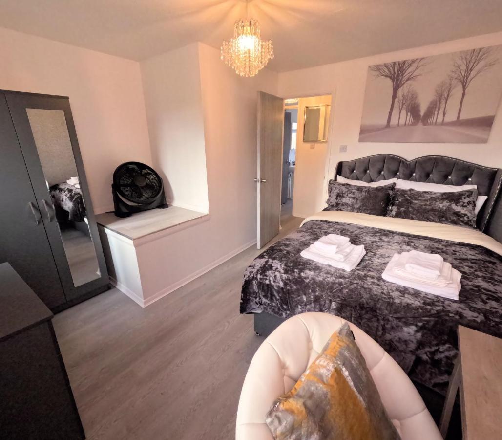 Wolverton  Milton Keynes Luxury Short Stay House With Wifi And Free Parking מראה חיצוני תמונה
