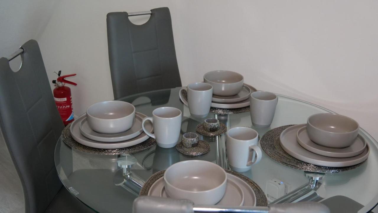 Wolverton  Milton Keynes Luxury Short Stay House With Wifi And Free Parking מראה חיצוני תמונה
