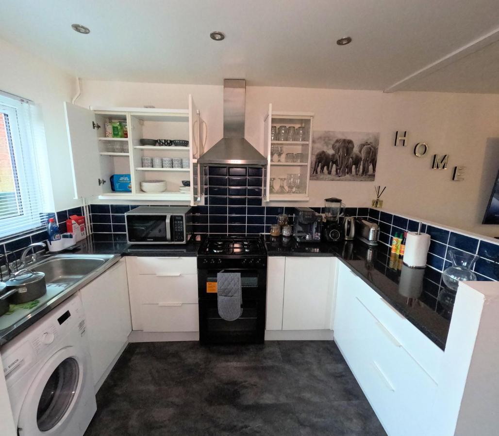 Wolverton  Milton Keynes Luxury Short Stay House With Wifi And Free Parking מראה חיצוני תמונה