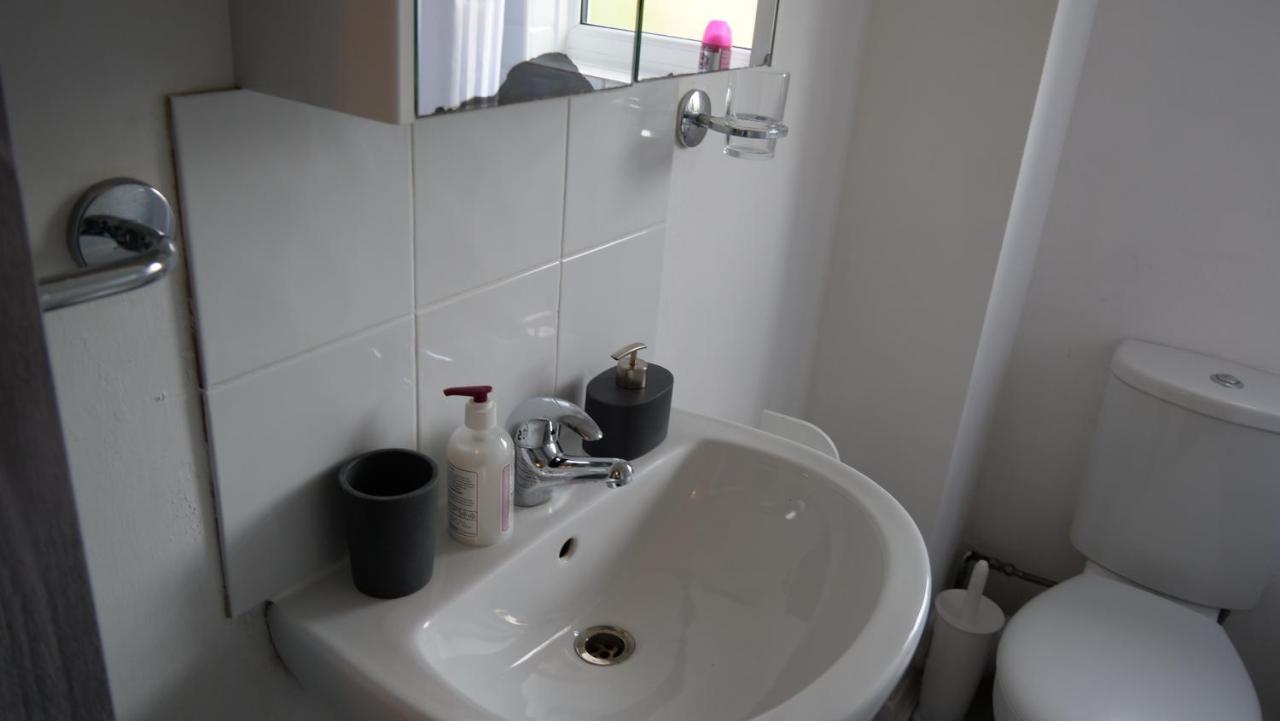 Wolverton  Milton Keynes Luxury Short Stay House With Wifi And Free Parking מראה חיצוני תמונה