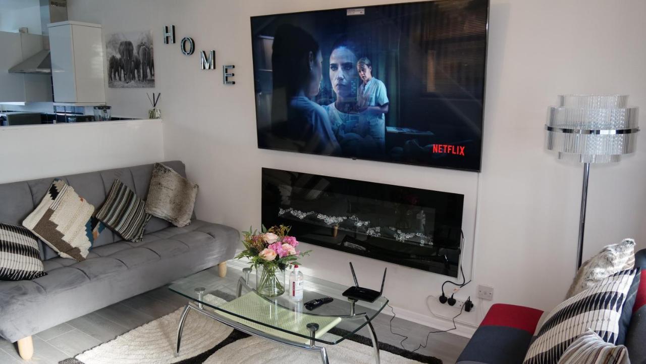 Wolverton  Milton Keynes Luxury Short Stay House With Wifi And Free Parking מראה חיצוני תמונה