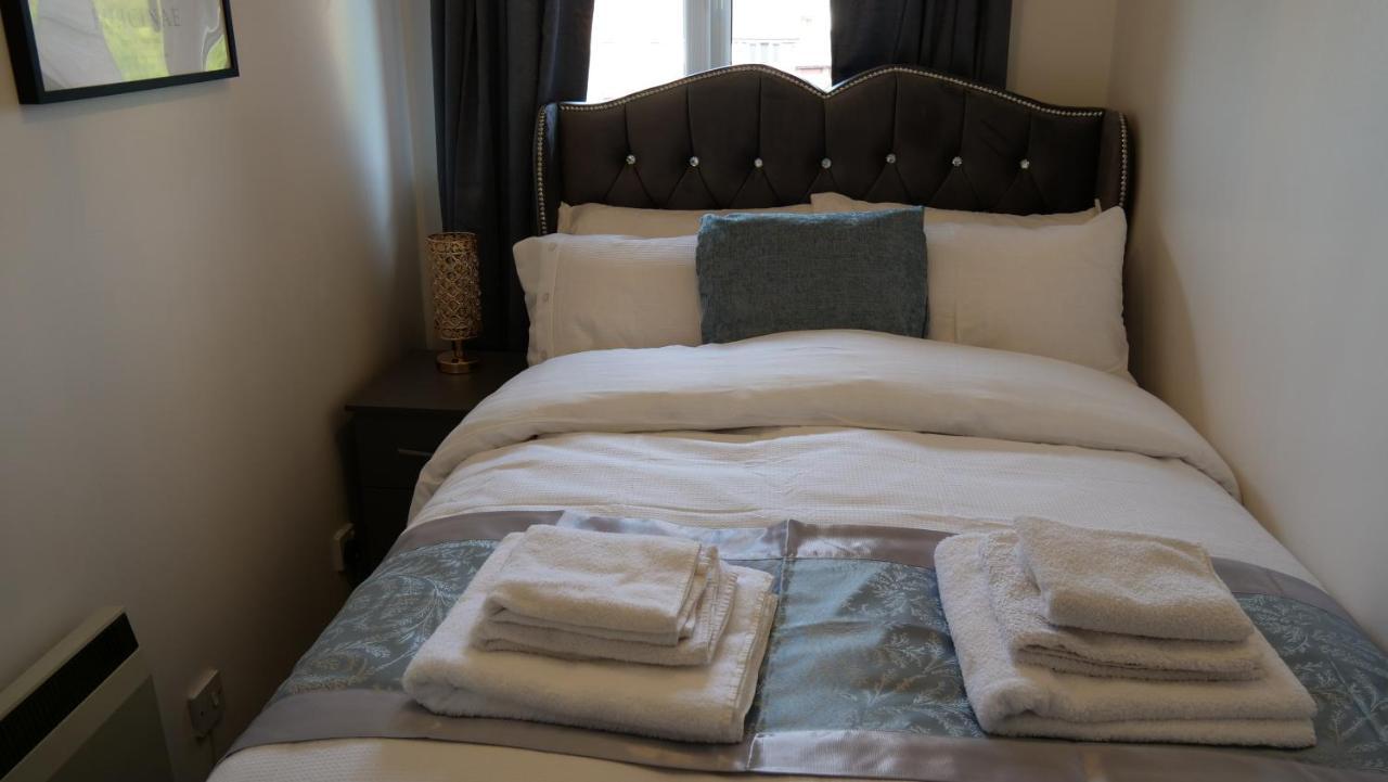Wolverton  Milton Keynes Luxury Short Stay House With Wifi And Free Parking מראה חיצוני תמונה
